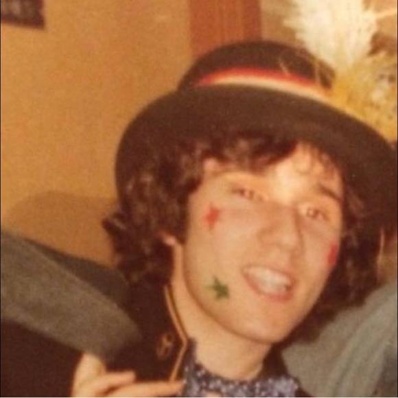 Meet your Posher, Daniel - Picture 1 of 1